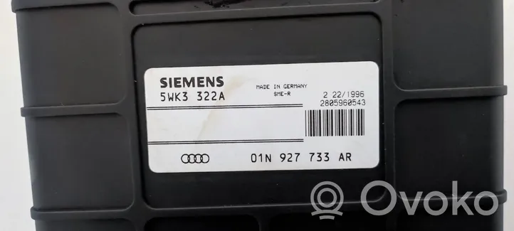 Audi A4 S4 B5 8D Pavarų dėžės valdymo blokas 01N927733AR