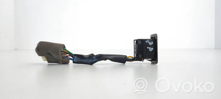 Hyundai Galloper Interruptor del elevalunas eléctrico H0808200