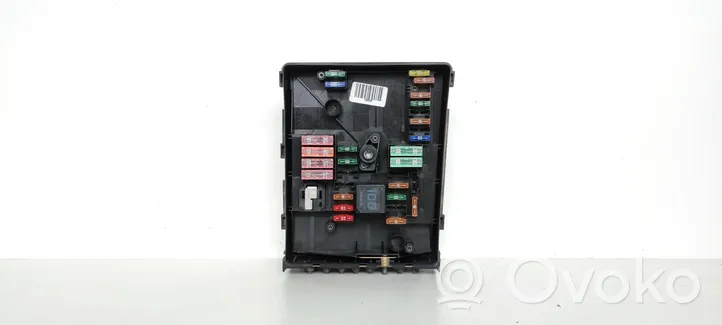 Audi A3 S3 8P Module de fusibles 1K0937125A