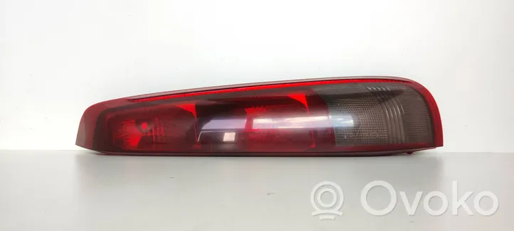 Nissan X-Trail T30 Lampa tylna 