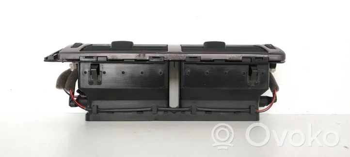 Audi A6 S6 C5 4B Centrālais gaisa ventilācijas režģis 4B1820951