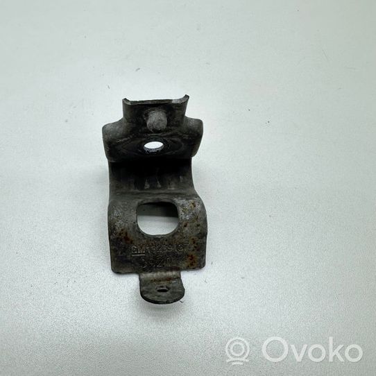 Opel Insignia A Radiator mount bracket 13239137