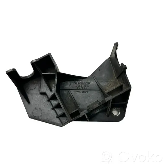 Volvo V50 Support de câble levier de vitesse 30681386