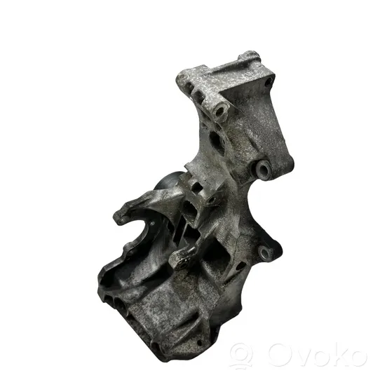 Audi A4 S4 B7 8E 8H Support de générateur / alternateur 03G903143D