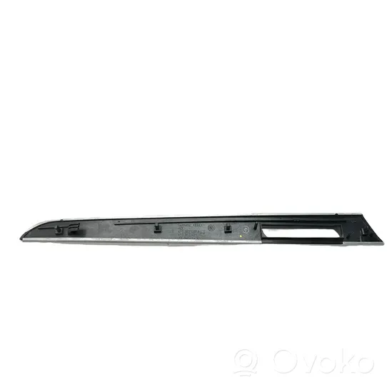 Audi A6 S6 C6 4F Barra di rivestimento della portiera anteriore 4F0867409A