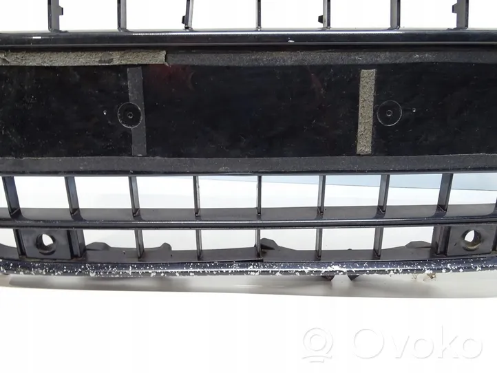 Audi A5 8T 8F Grille calandre supérieure de pare-chocs avant 8T0853651E