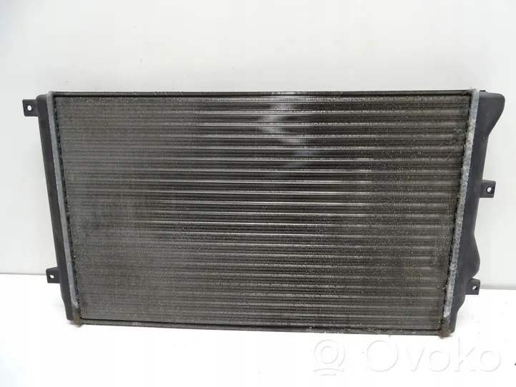 Volkswagen Golf VI Radiateur de refroidissement 1K0121253BB