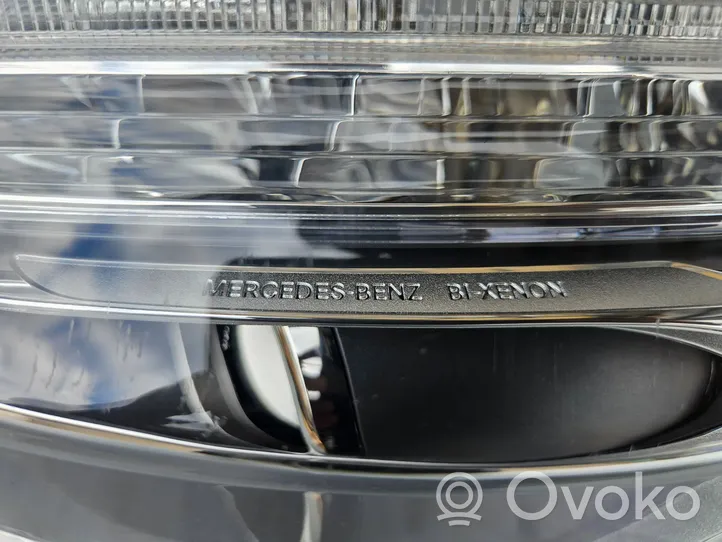 Mercedes-Benz A W176 Lampa przednia A1768201161