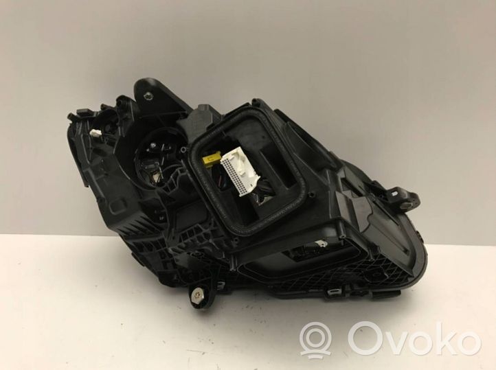 Mercedes-Benz C W205 Phare frontale A2059061906