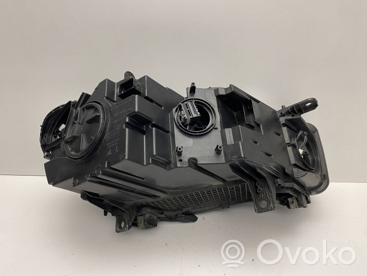 BMW 5 G30 G31 Lampa przednia 7471347