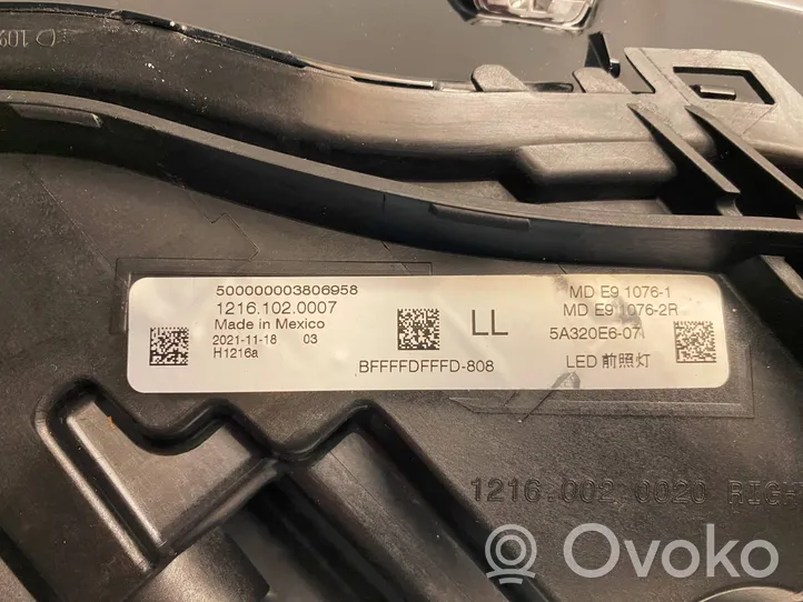 BMW 2 G42 Priekinių žibintų komplektas 5A320E507