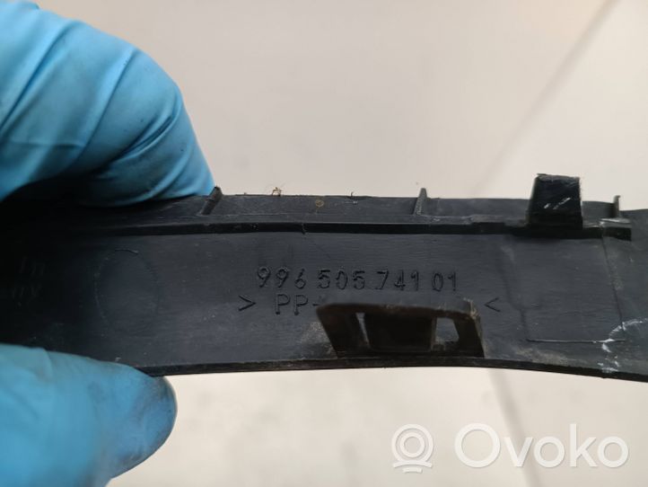 Porsche 911 996 Rivestimento dell’estremità del parafango 99650574101