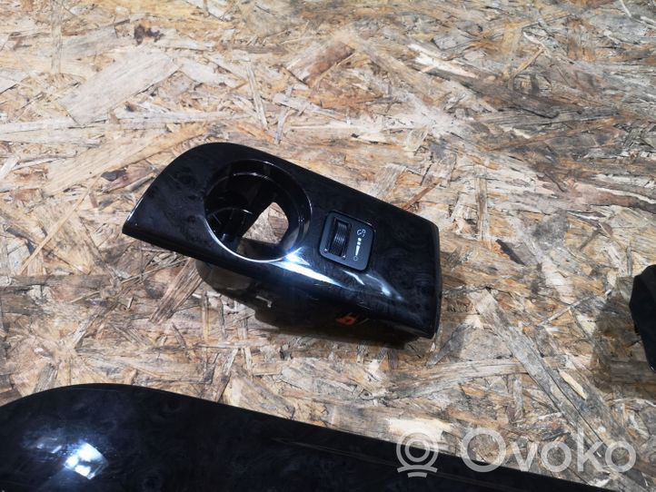 Dodge Durango Rivestimento del vano portaoggetti del cruscotto 