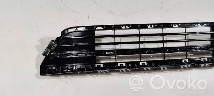 Lincoln Continental Maskownica / Grill / Atrapa górna chłodnicy GD9B-17A754-AE