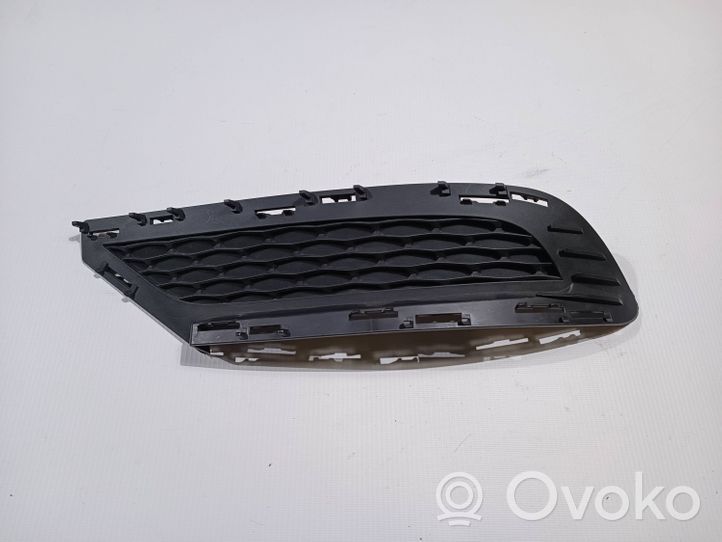 Chrysler 300C Grille inférieure de pare-chocs avant 68-5737AB