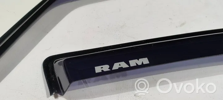 Dodge RAM Deflettore d'aria della portiera anteriore coupé 