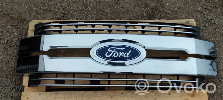 Ford F350 Grille de calandre avant HC3B-8A164-CJW