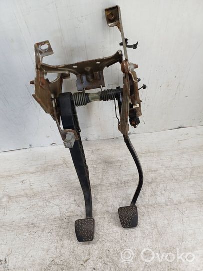 Opel Meriva A Pedal assembly 