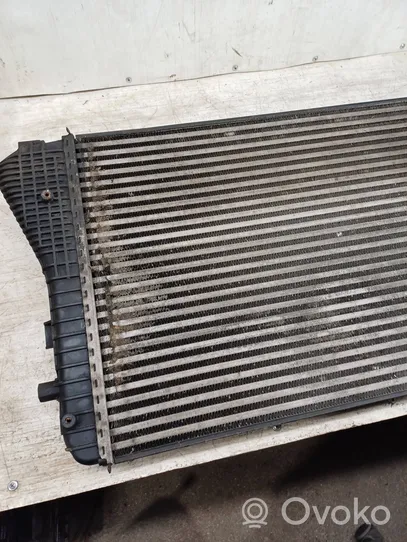 Volkswagen PASSAT B6 Chłodnica powietrza doładowującego / Intercooler 3c0121345