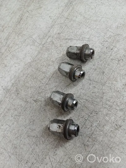 Toyota Corolla Verso E121 Nuts/bolts 