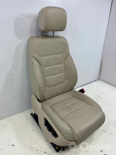 Volkswagen Touareg II Asiento delantero del pasajero 