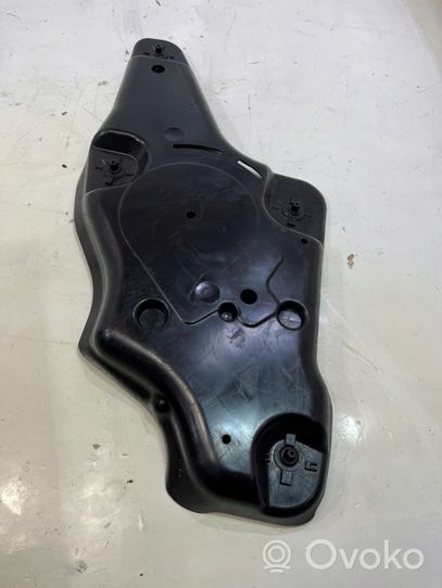 Volkswagen Golf VII Fuel tank bottom protection 