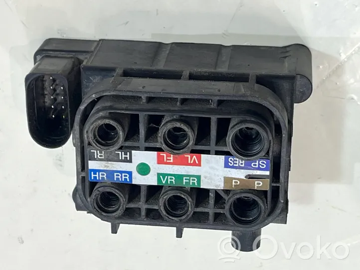 Audi A8 S8 D4 4H Solénoïde valve bloc suspension arrière 4H0616013