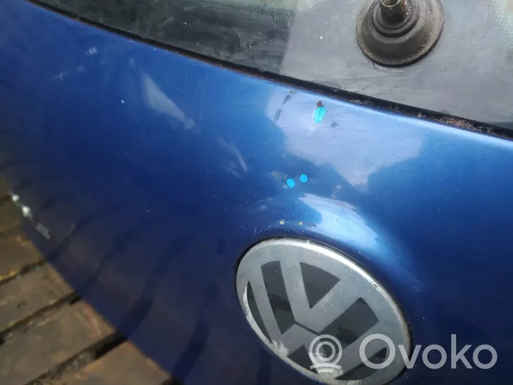 Volkswagen Golf V Tylna klapa bagażnika 