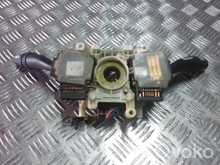 Hyundai Elantra Leva/interruttore dell’indicatore di direzione e tergicristallo 934002D100