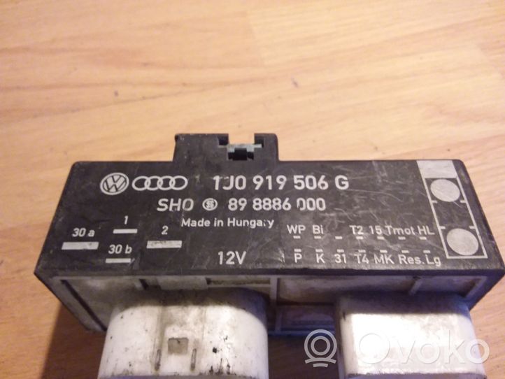 Volkswagen Golf IV Fan control module 1J0919506G