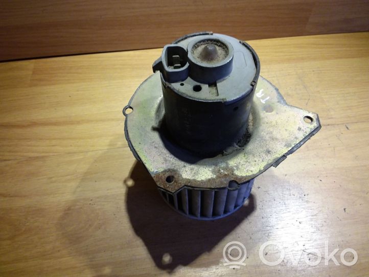 Ford Transit Soplador/ventilador calefacción E9RF18527AA