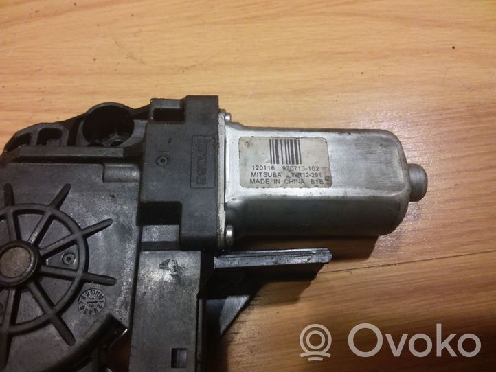 Volvo V70 Front door window regulator motor 970713102