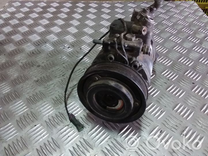 Audi A8 S8 D2 4D Compressore aria condizionata (A/C) (pompa) 400260805B