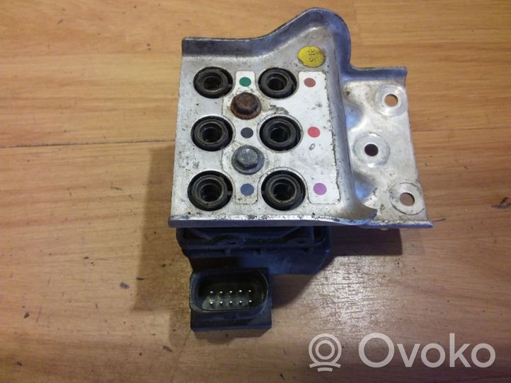 Audi A8 S8 D3 4E Blocco valvola della sospensione pneumatica 4E0616014