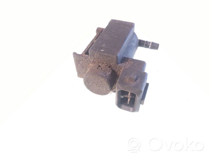 Audi A8 S8 D2 4D Solenoidinis vožtuvas 077906283