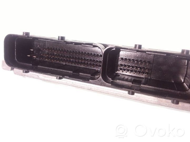 Opel Vectra B Sterownik / Moduł ECU 0281001874