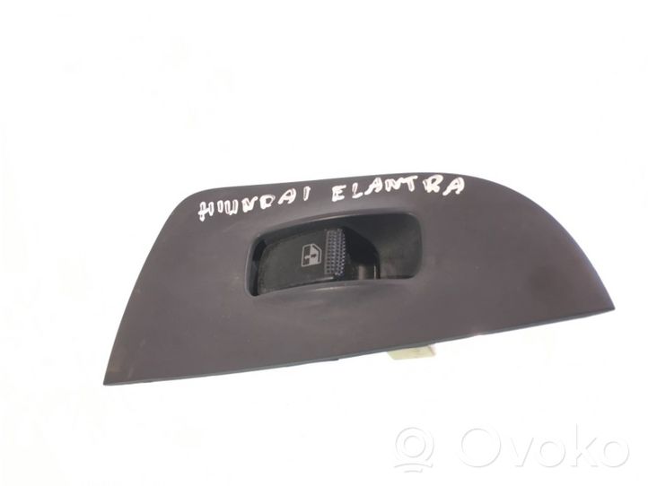 Hyundai Elantra Interruttore di controllo dell’alzacristalli elettrico 935762D000