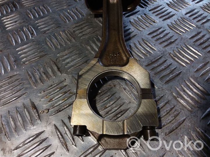 Volkswagen Phaeton Piston with connecting rod 