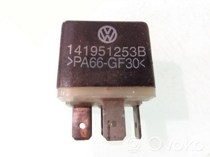 Volkswagen Caddy Inne przekaźniki 141951253B