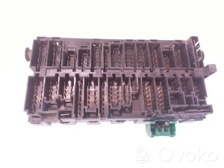 Volkswagen Caddy Fuse module 357937039