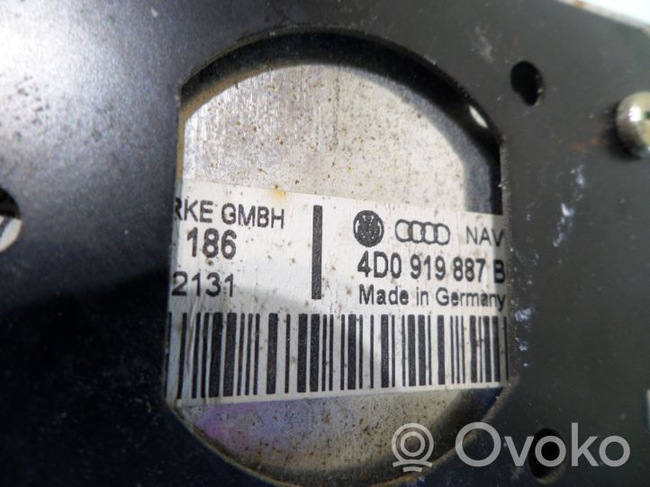 Volkswagen PASSAT B5 Navigacijos (GPS) CD/DVD skaitytuvas 4D0919887B