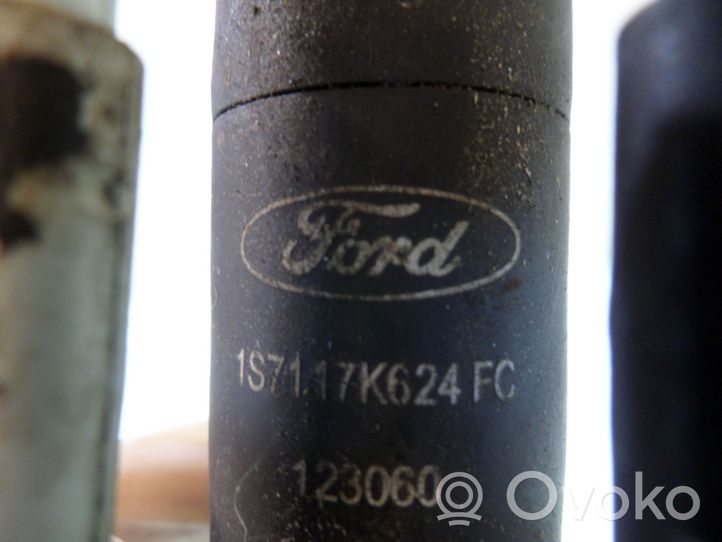 Ford Mondeo Mk III Pompa spryskiwacza szyby przedniej / czołowej 1S7117K624F