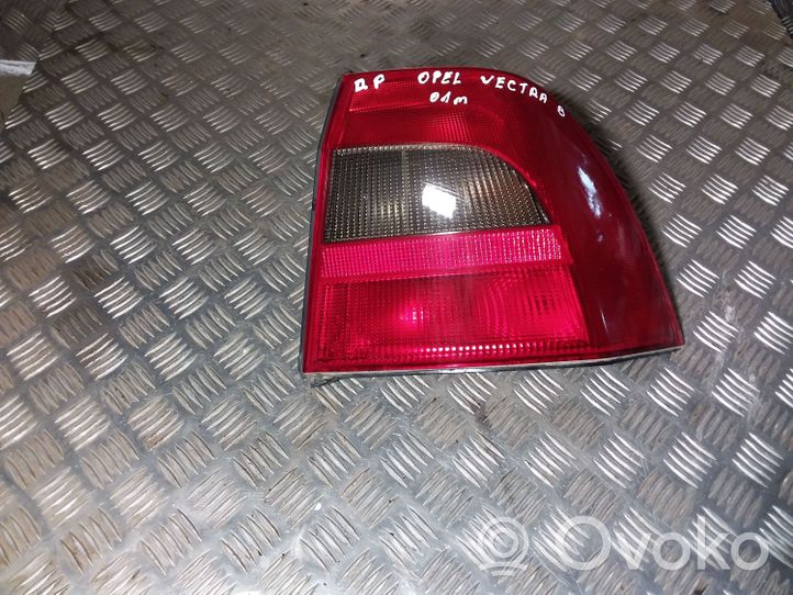 Opel Vectra B Lampa tylna 62145