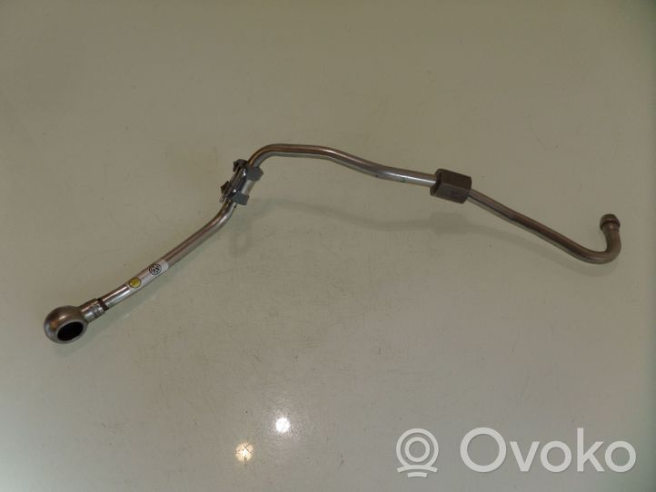 Seat Leon (5F) Tubo flessibile mandata olio del turbocompressore turbo 04L145771J