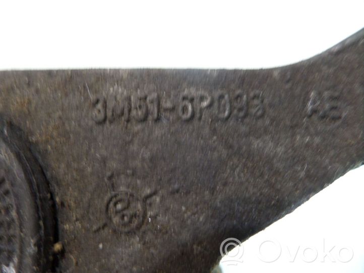 Volvo S40 Supporto di montaggio scatola del cambio 3M516P093