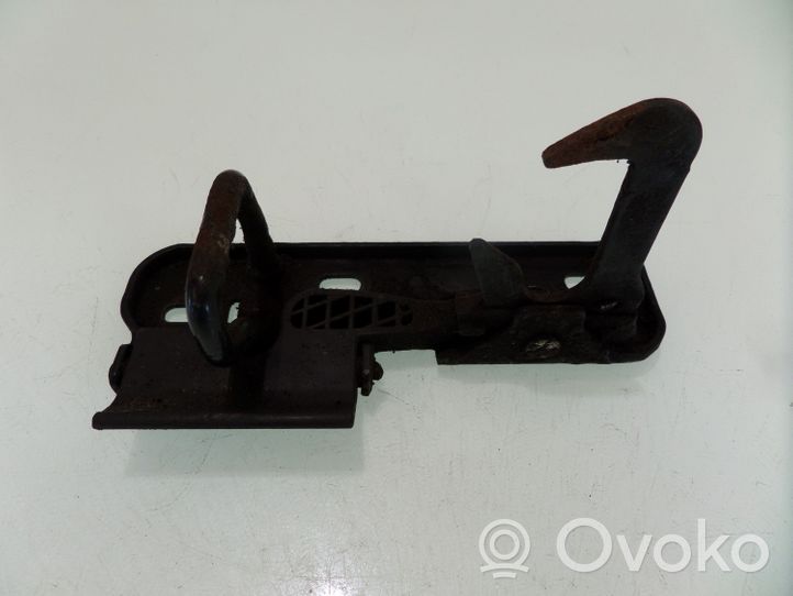 Volkswagen Golf V Anello/gancio chiusura/serratura del vano motore/cofano 1K08232480