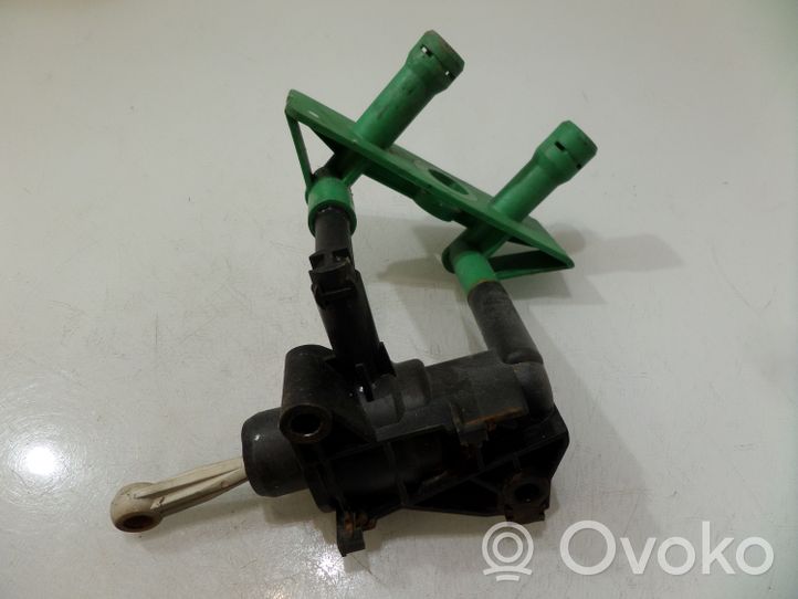 Ford Focus Główny cylinder sprzęgła 3M517A543AA