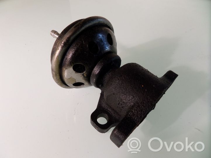 Audi A4 S4 B5 8D Valvola EGR 028131501E