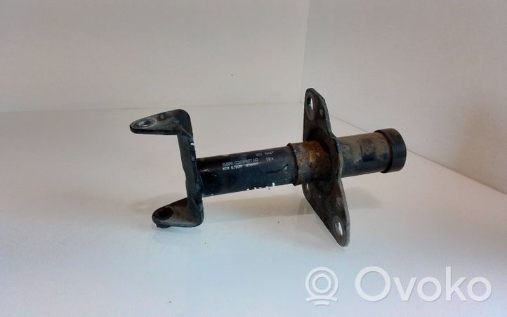 Volkswagen PASSAT B5 Staffa di rinforzo montaggio del paraurti anteriore 3B0807133