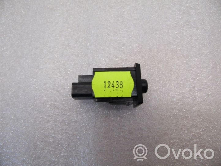 Toyota Auris E180 Autres commutateurs / boutons / leviers 8474602020